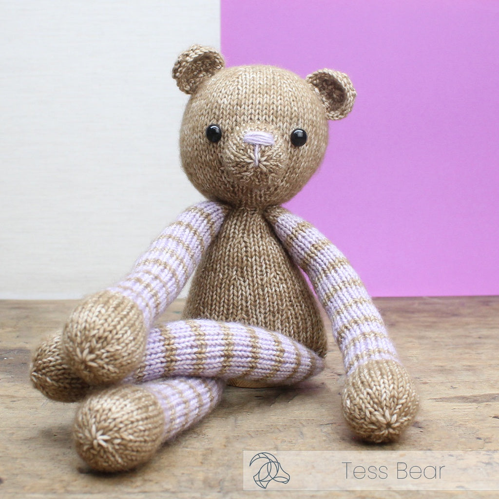 Hardicraft Tess Bear Knitting Kit